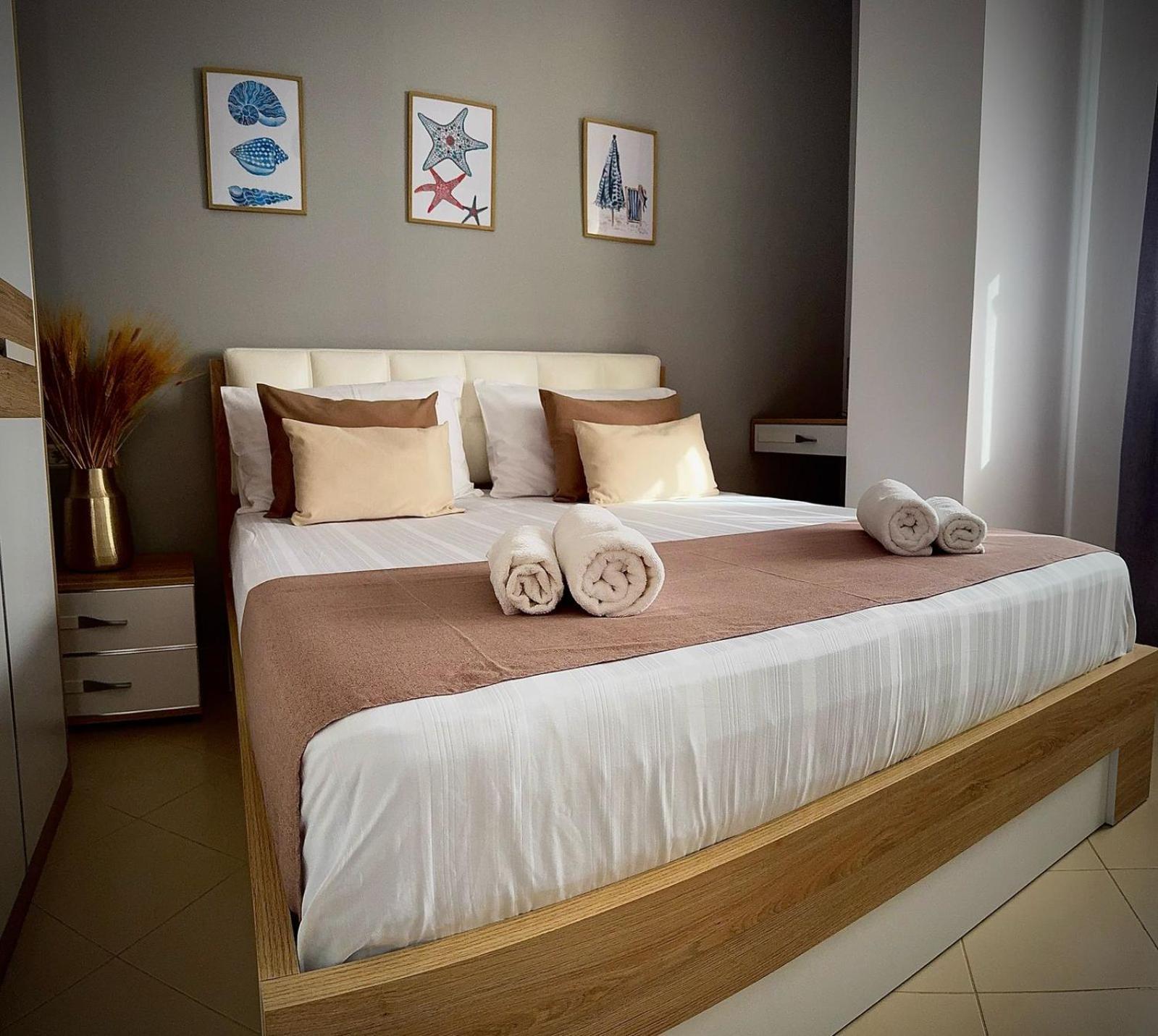 Endy Apartaments Орікум Екстер'єр фото