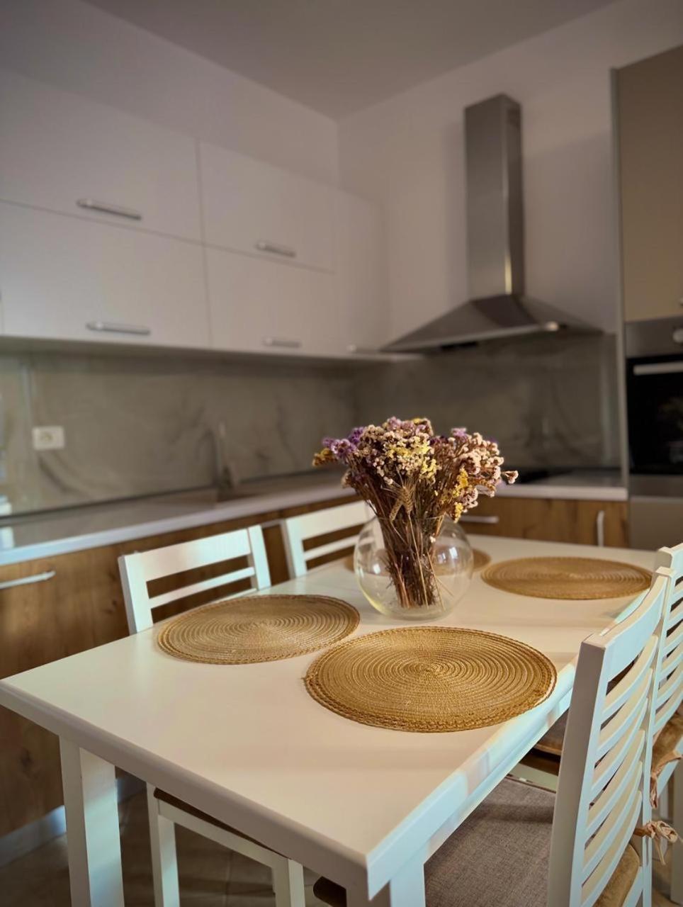 Endy Apartaments Орікум Екстер'єр фото